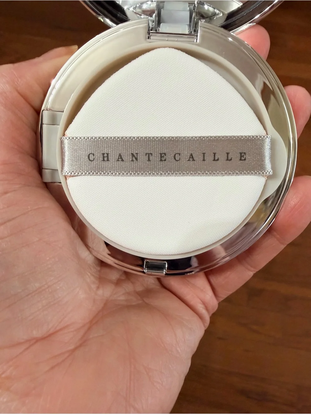 Chantecaille Future Skin Cushion Foundation -Vanilla